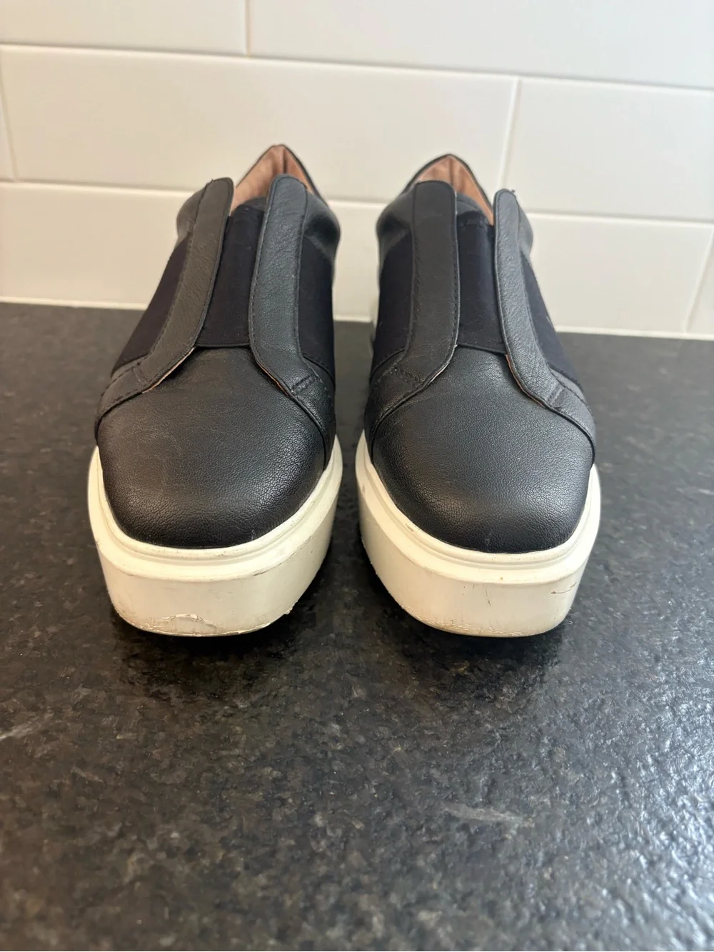 Linea Paola Kaira elevated sneaker in black size 8